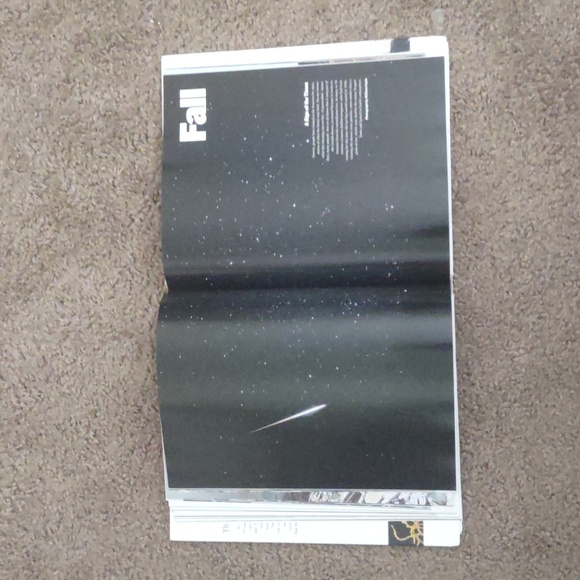 PRE OWNED LIFE THE YEAR IN PICTURES HAS WEAR COFFEE TABLE BOOK COLLECTOR ITEM - Picture 9 of 12